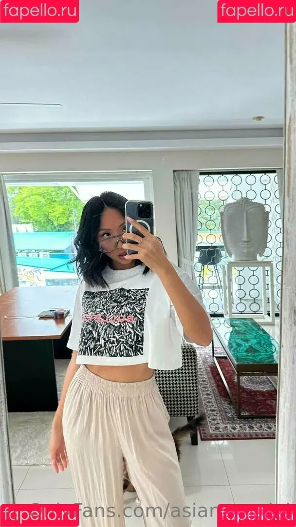 asian_model Onlyfans Photo Gallery 
