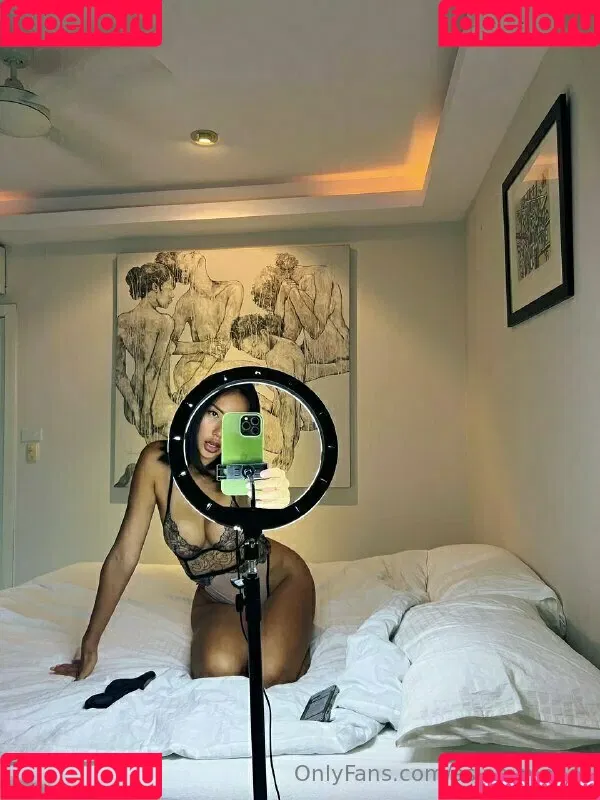 asian_model Onlyfans Photo Gallery 
