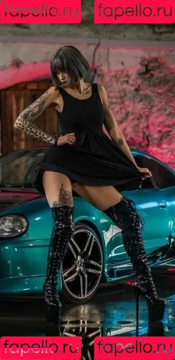 Freyja Luna / Eliska Onlyfans Photo Gallery 