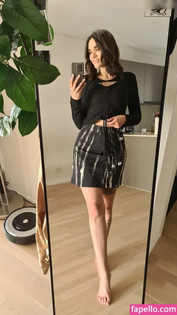 Freyja Luna / Eliska Onlyfans Photo Gallery 