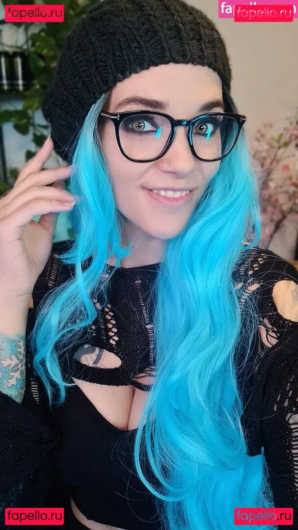 Freyja Luna / Eliska Onlyfans Photo Gallery 