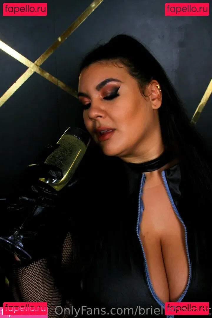 briellabardot Onlyfans Photo Gallery 