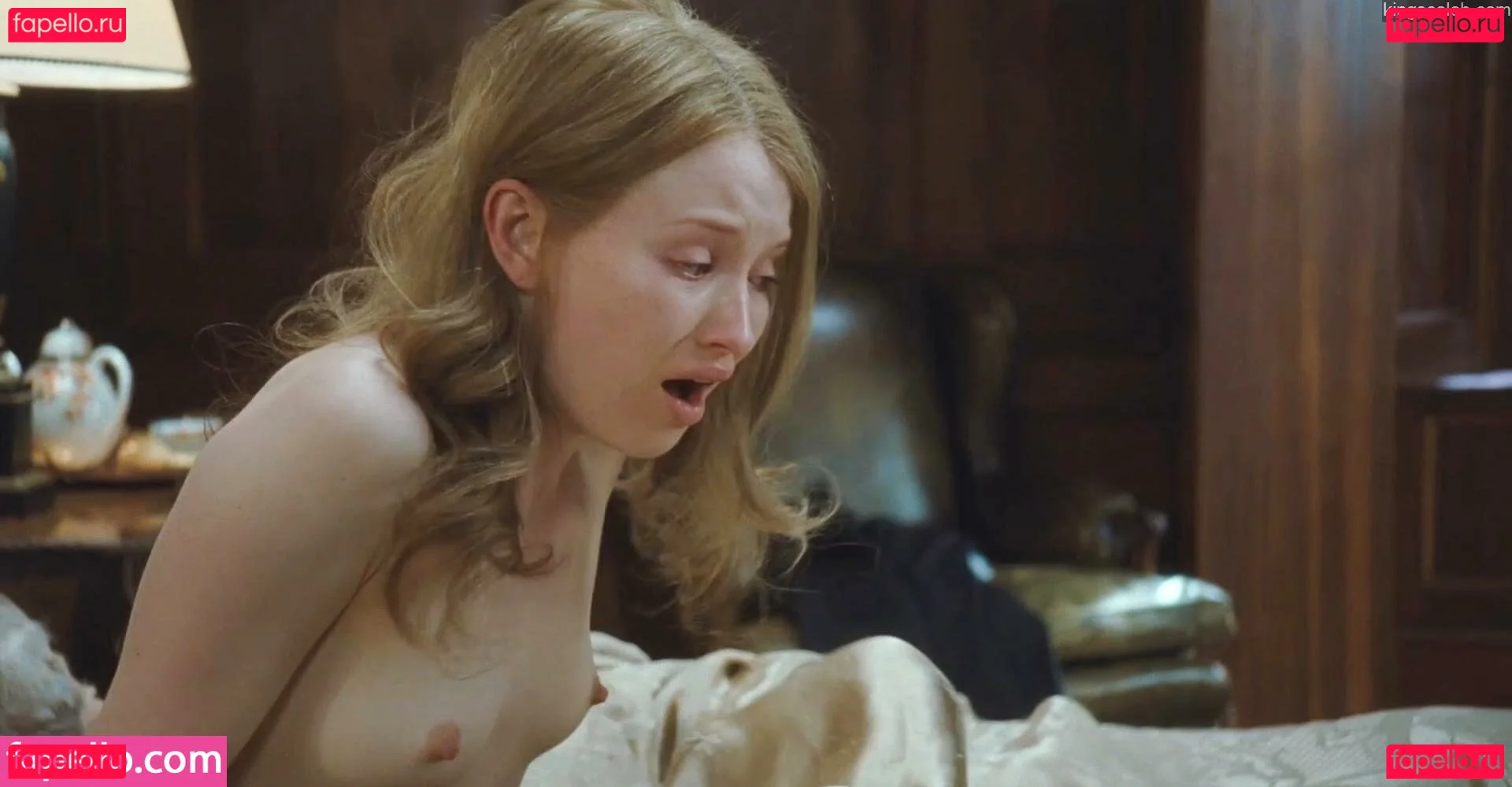 Emily Browning Onlyfans Photo Gallery 