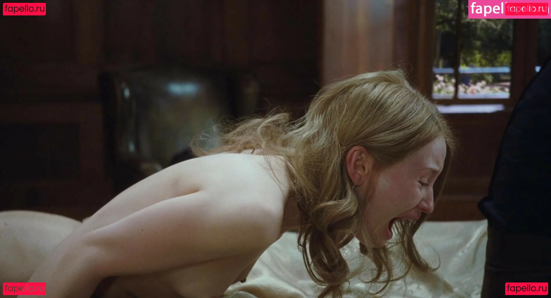 Emily Browning Onlyfans Photo Gallery 