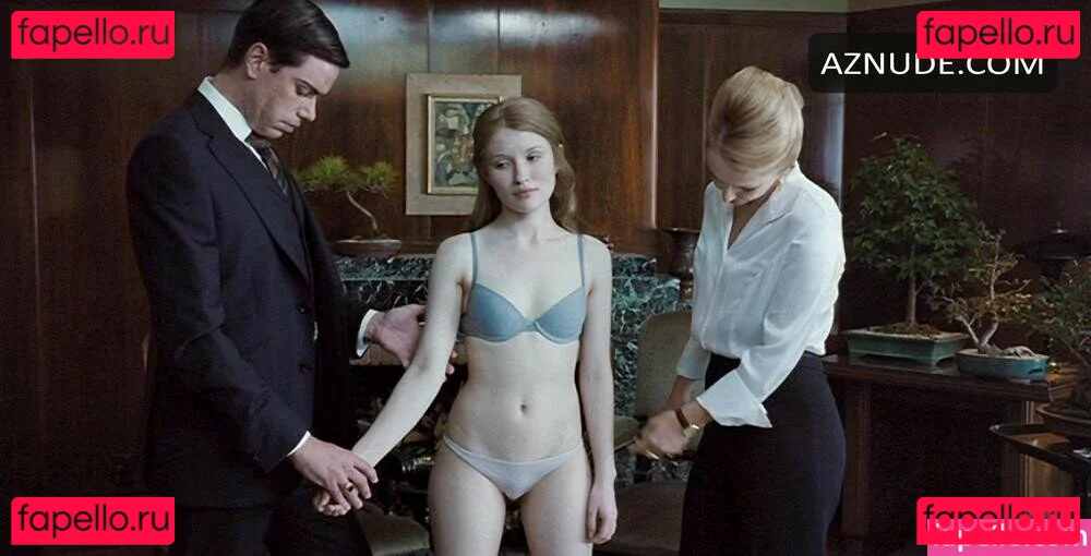 Emily Browning Onlyfans Photo Gallery 