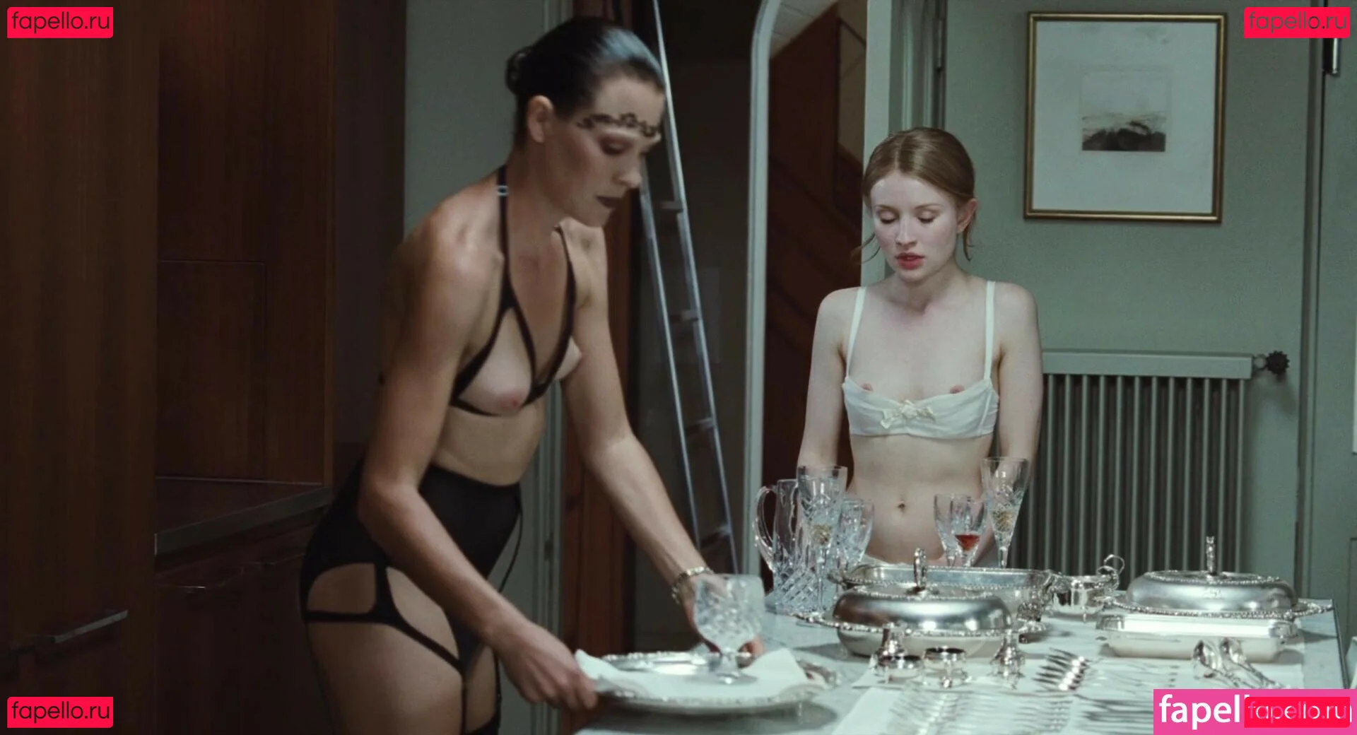 Emily Browning Onlyfans Photo Gallery 