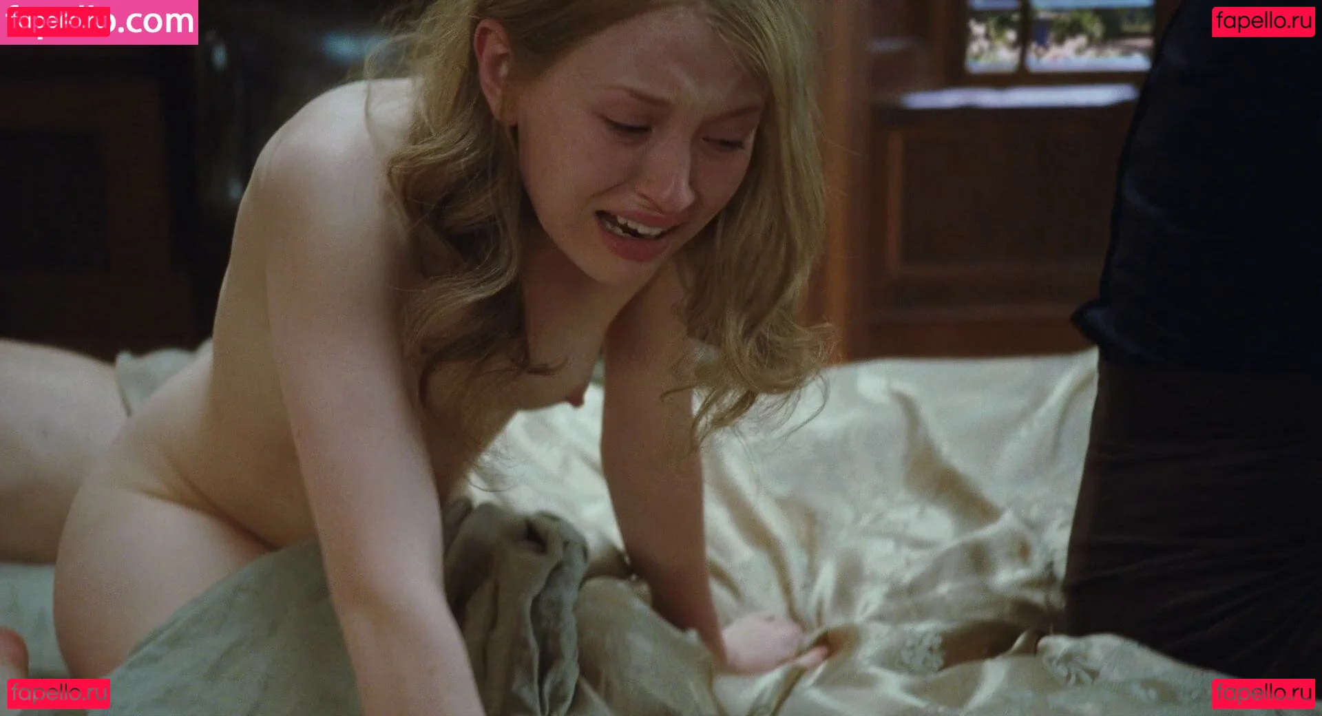 Emily Browning Onlyfans Photo Gallery 