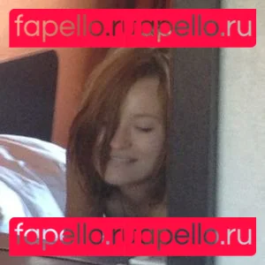 Emily Browning Onlyfans Photo Gallery 