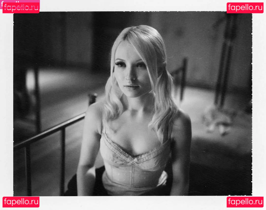 Emily Browning Onlyfans Photo Gallery 