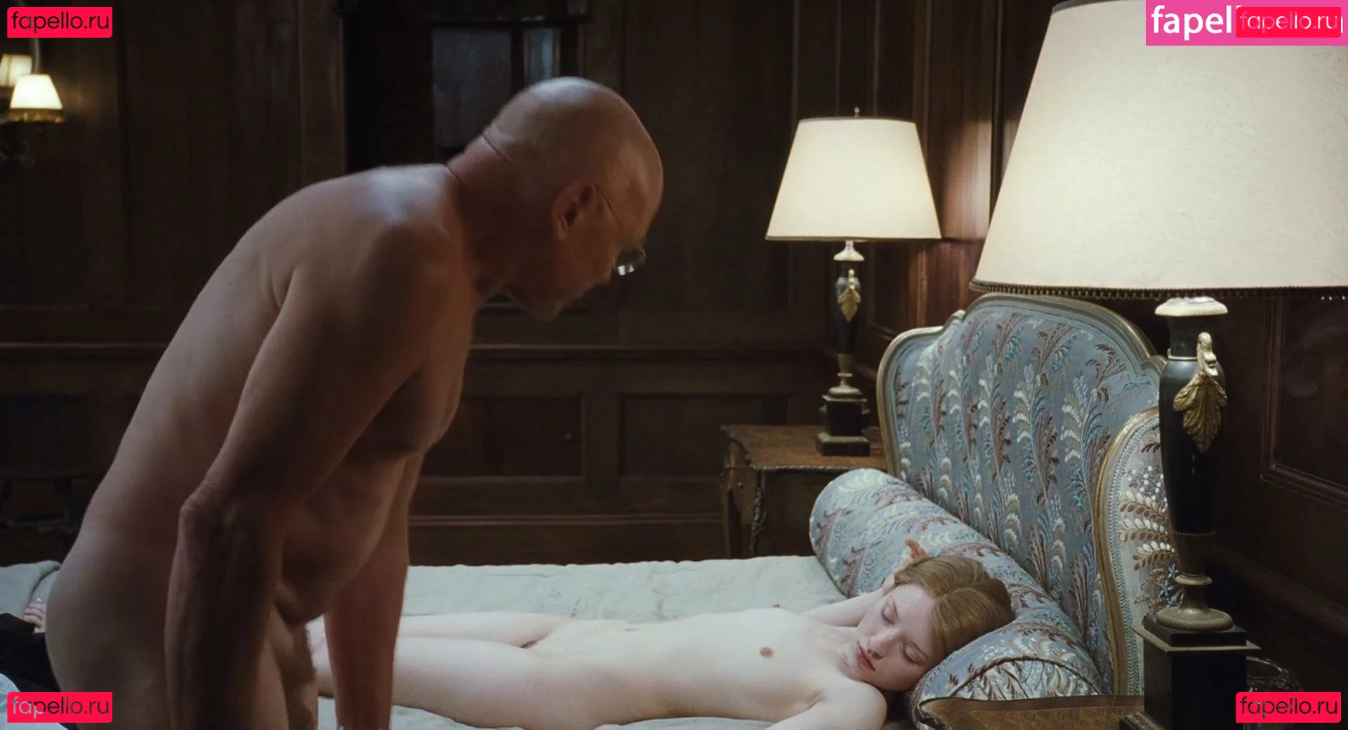 Emily Browning Onlyfans Photo Gallery 