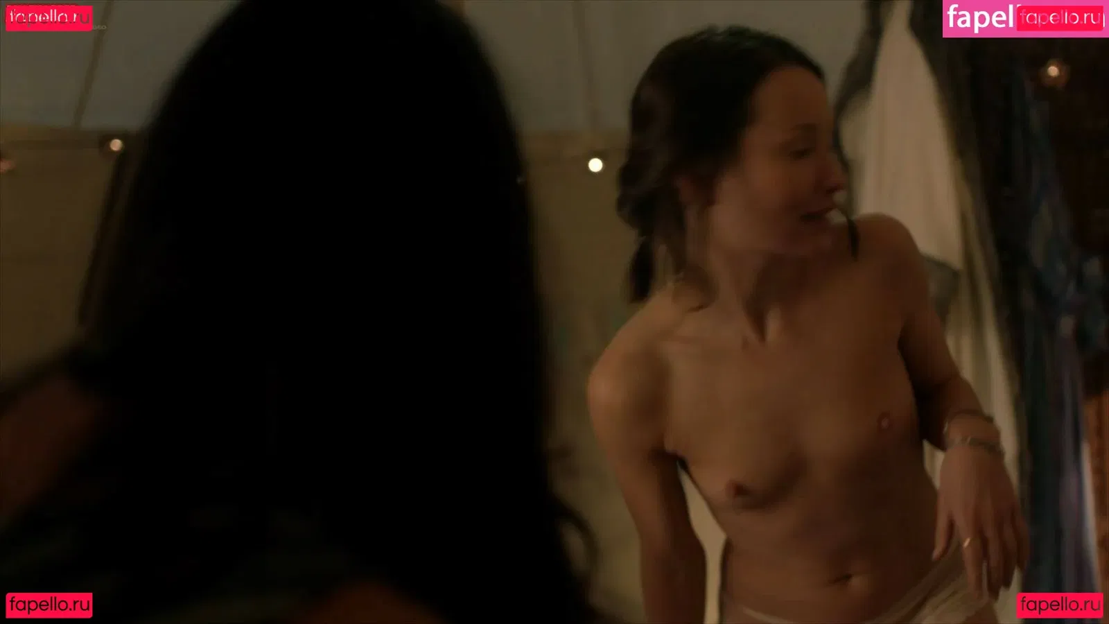 Emily Browning Onlyfans Photo Gallery 