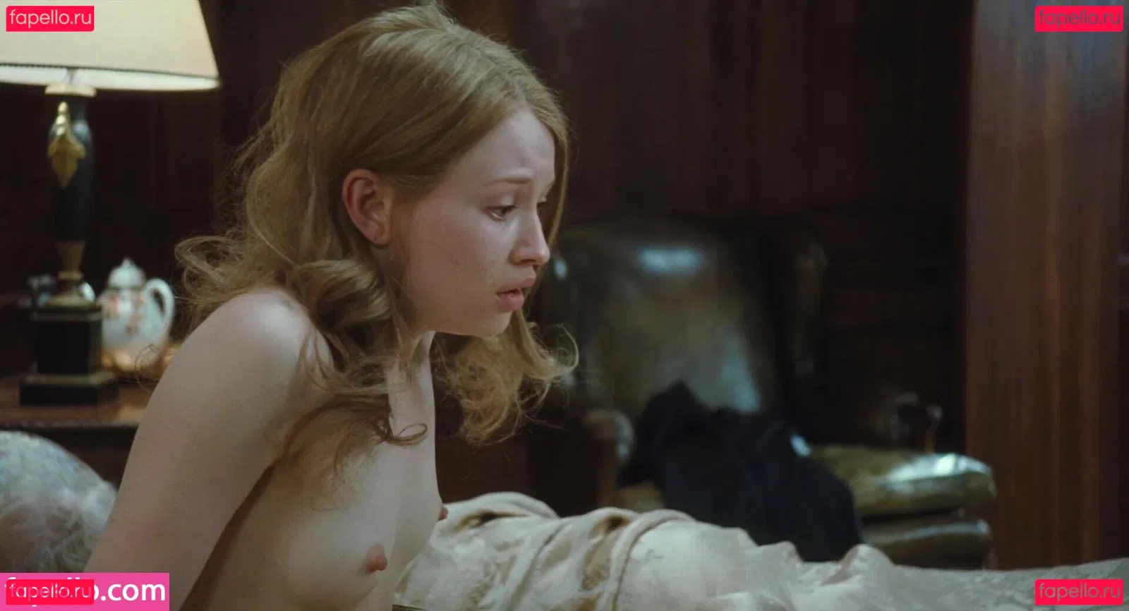 Emily Browning Onlyfans Photo Gallery 