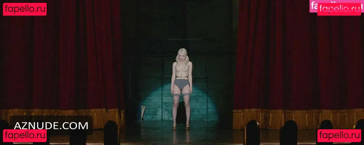 Emily Browning Onlyfans Photo Gallery 