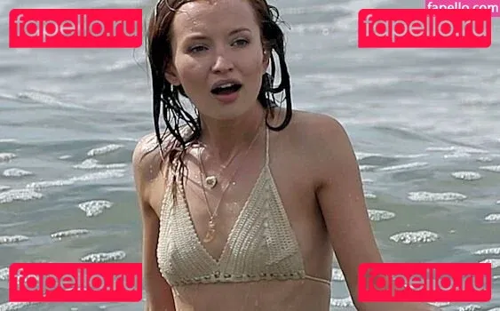 Emily Browning Onlyfans Photo Gallery 