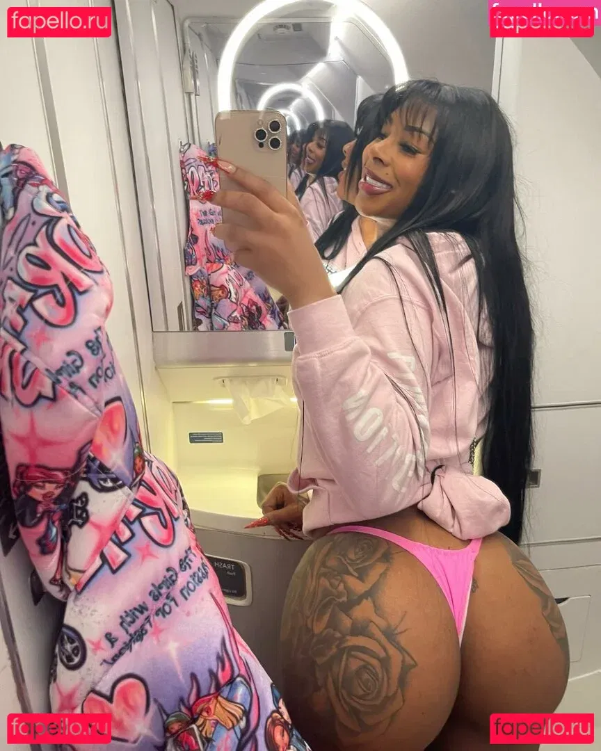 Trans Ebony Onlyfans Photo Gallery 