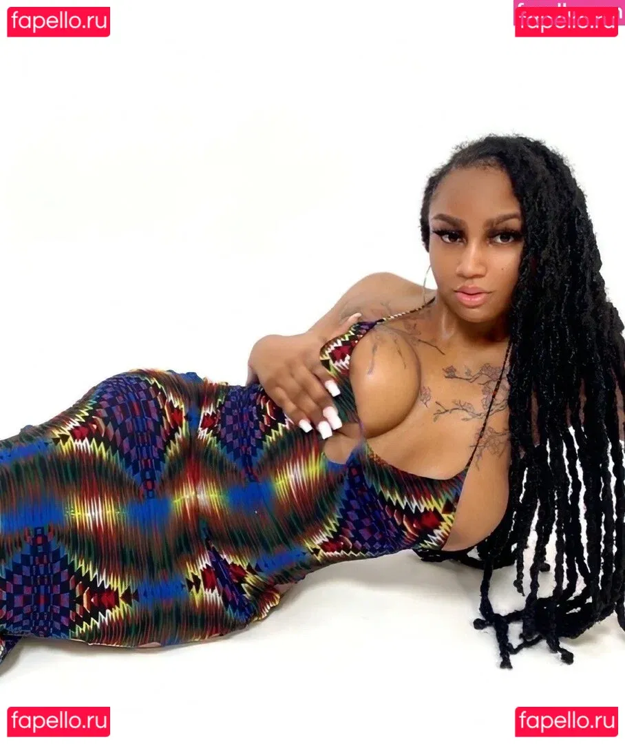 Trans Ebony Onlyfans Photo Gallery 