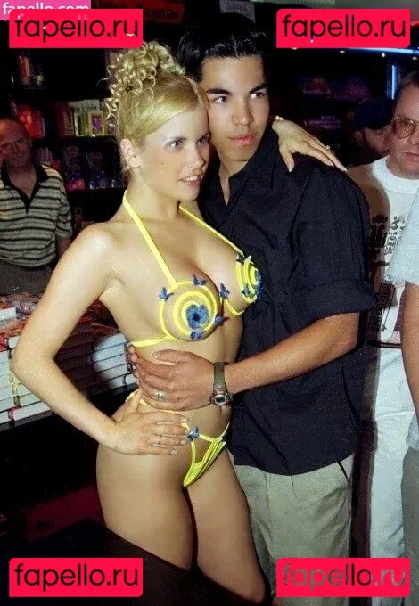 Gina Wild Onlyfans Photo Gallery 