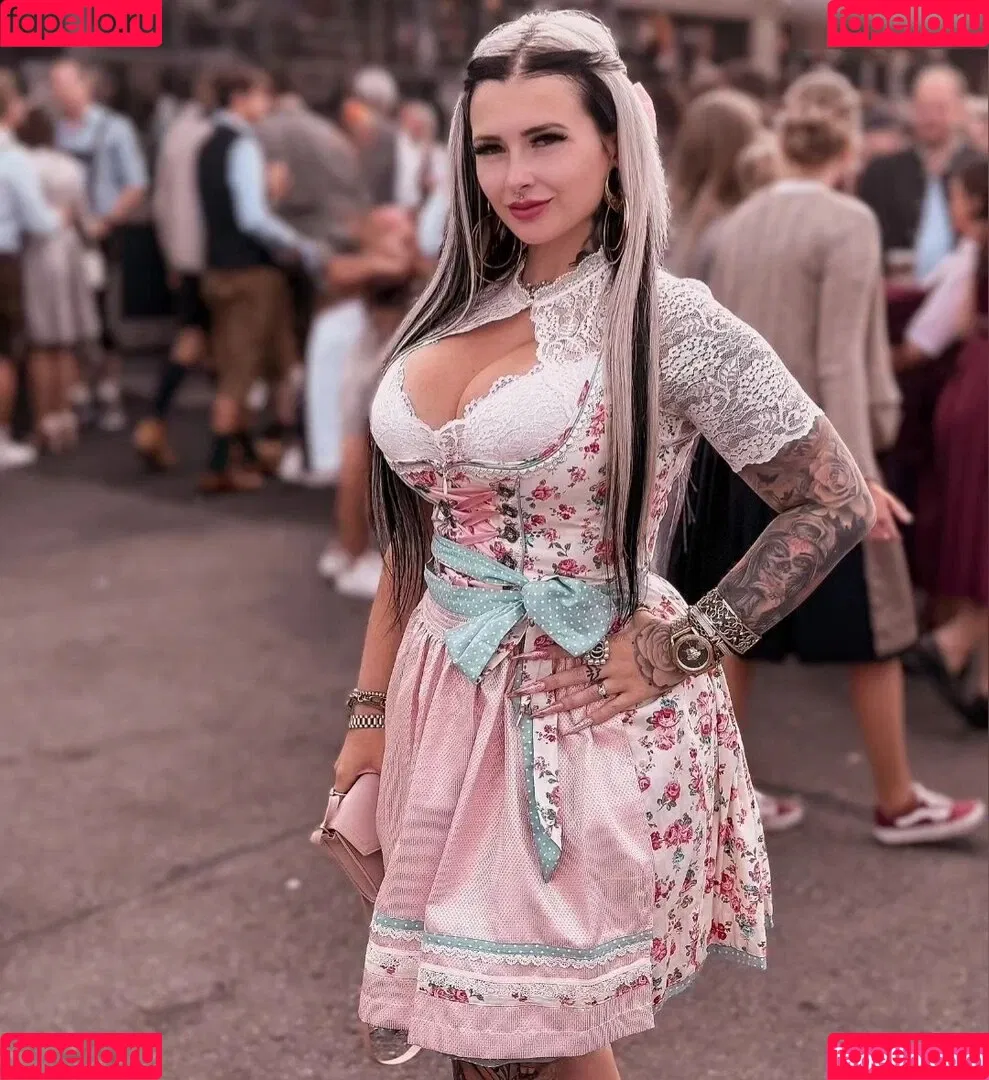 Lyn_k44 Onlyfans Photo Gallery 