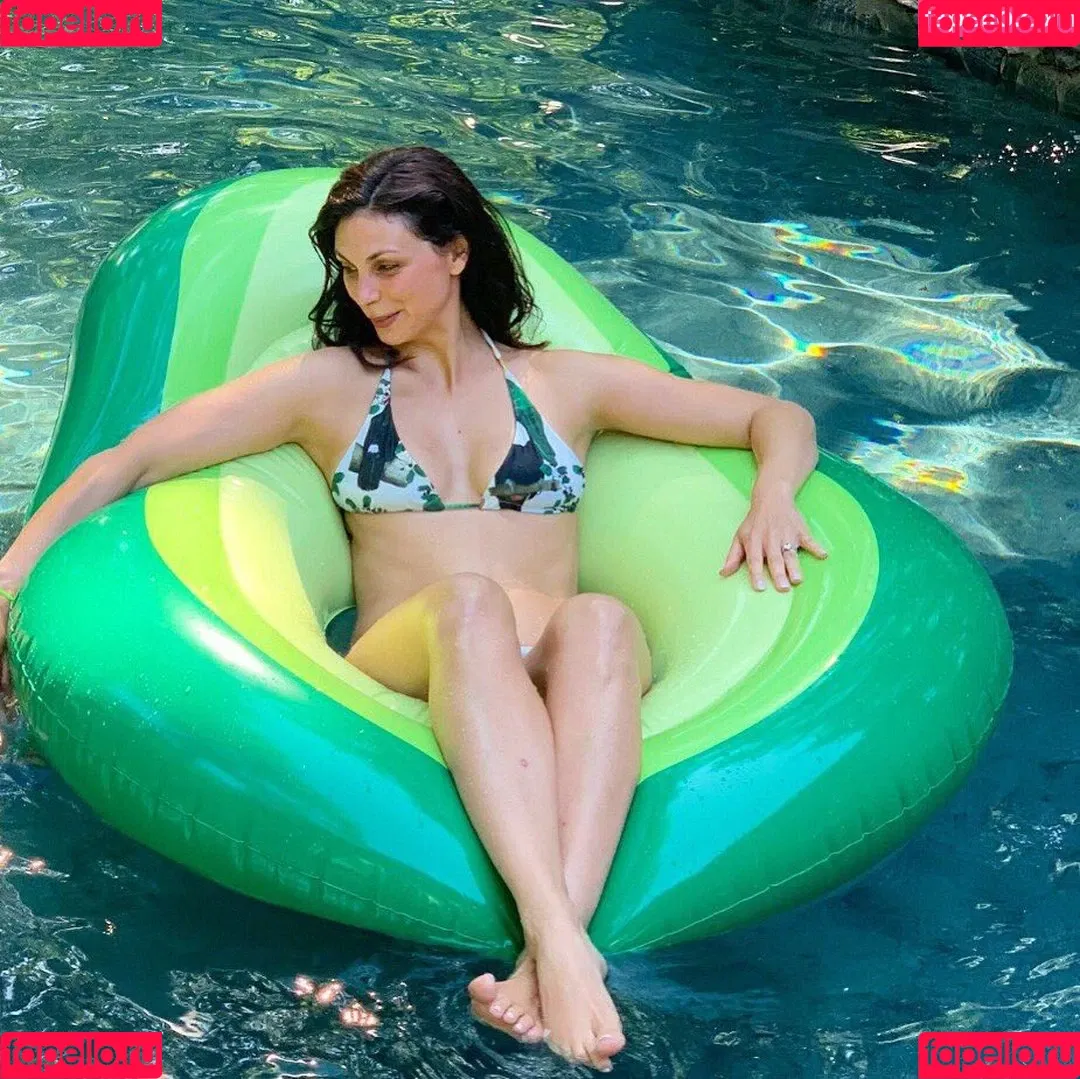 Morena Baccarin Onlyfans Photo Gallery 