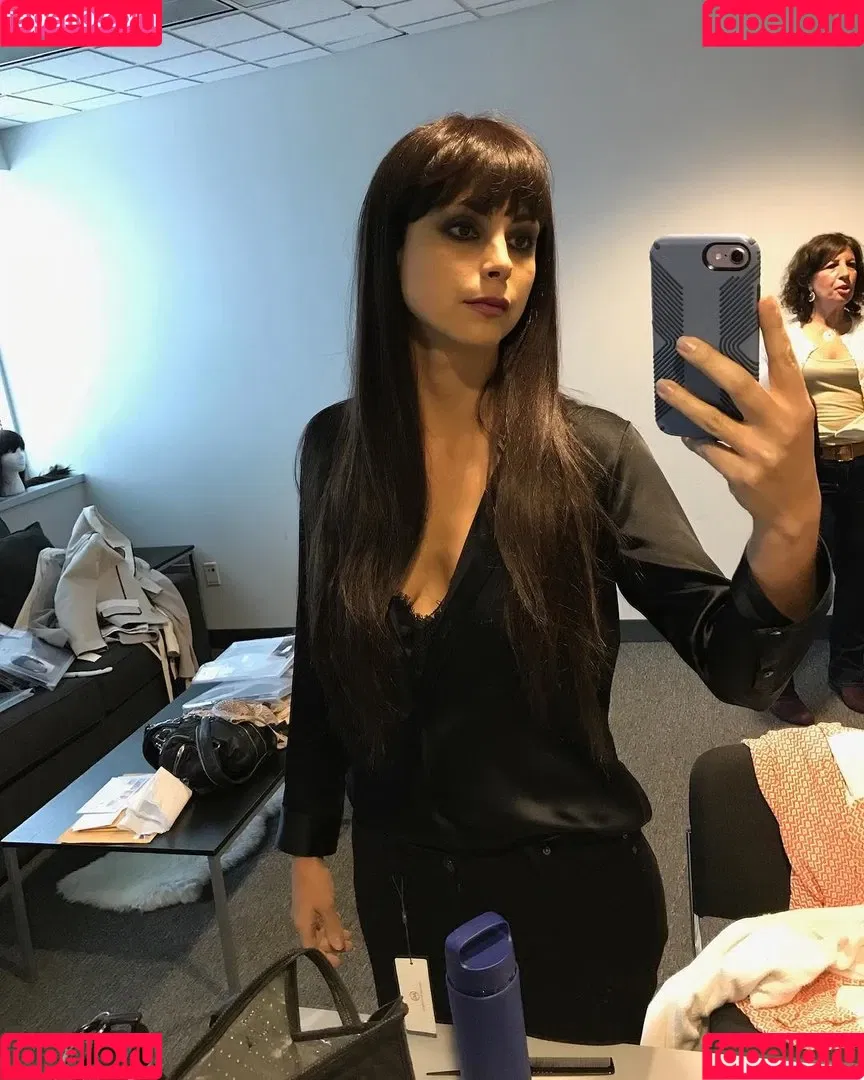 Morena Baccarin Onlyfans Photo Gallery 