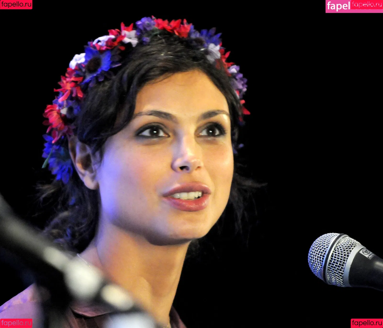 Morena Baccarin Onlyfans Photo Gallery 