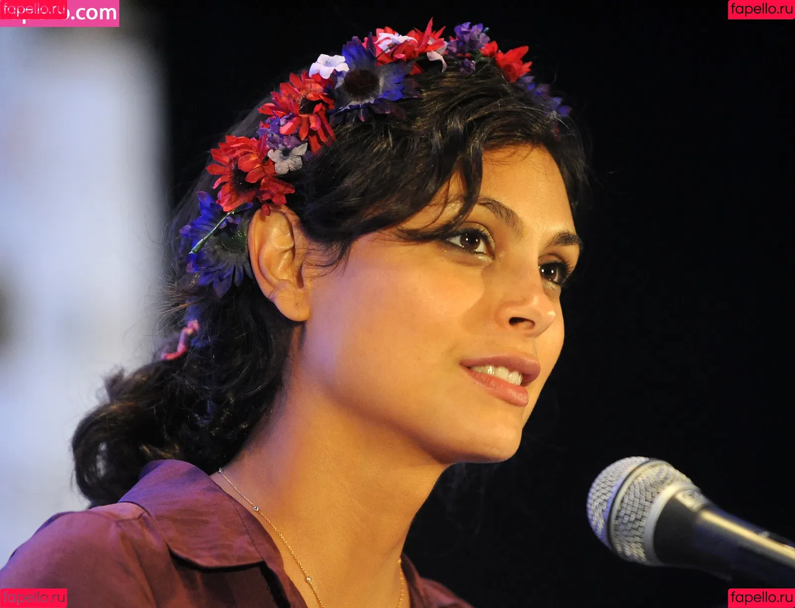 Morena Baccarin Onlyfans Photo Gallery 