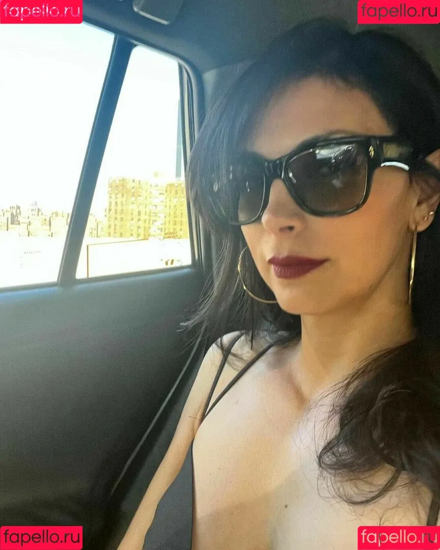 Morena Baccarin Onlyfans Photo Gallery 