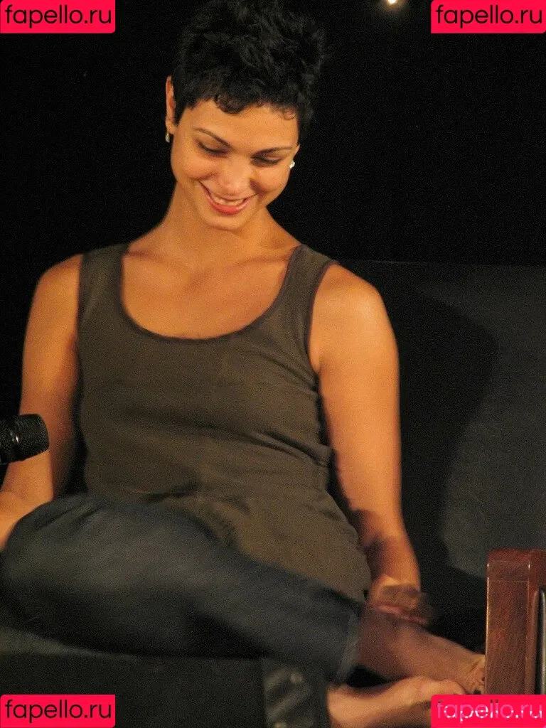 Morena Baccarin Onlyfans Photo Gallery 