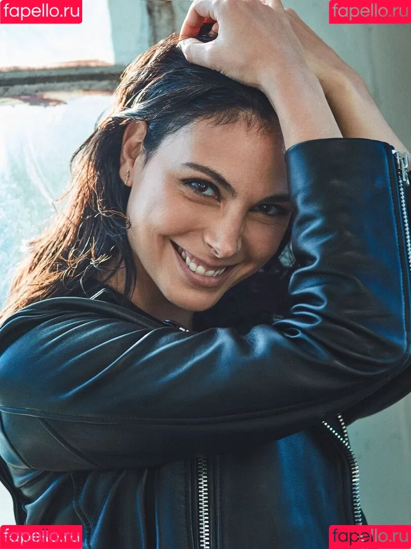 Morena Baccarin Onlyfans Photo Gallery 