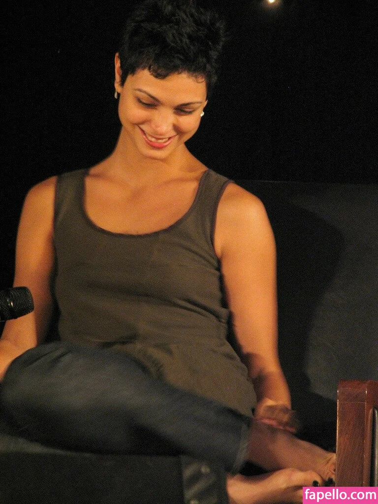 Morena Baccarin Onlyfans Photo Gallery 