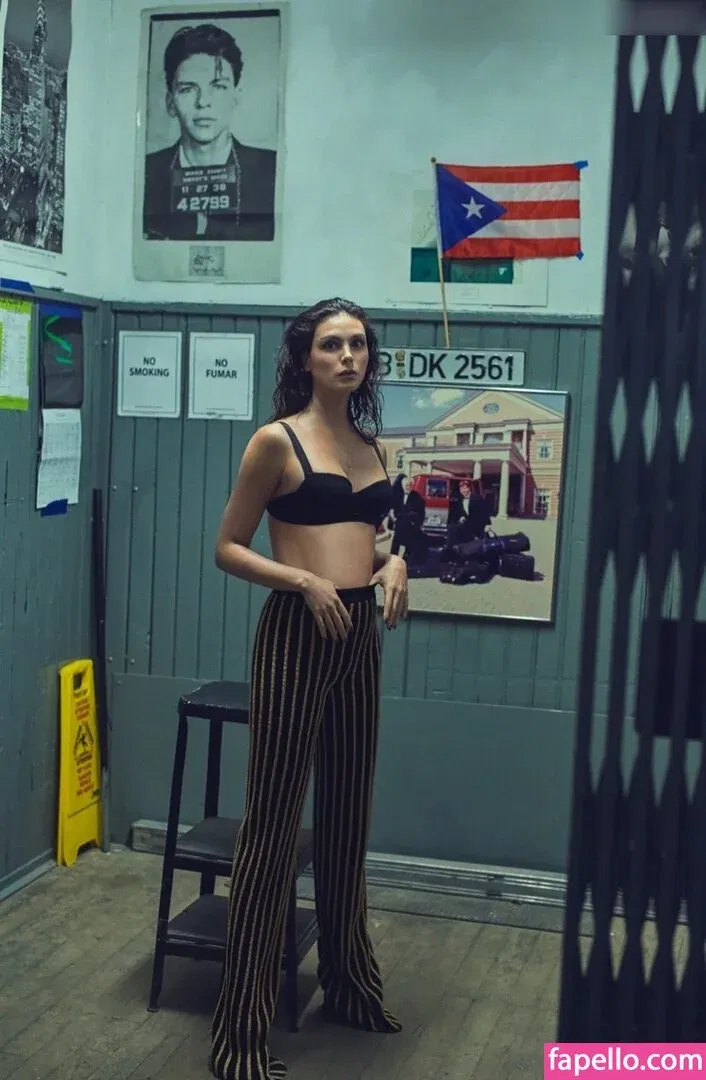 Morena Baccarin Onlyfans Photo Gallery 