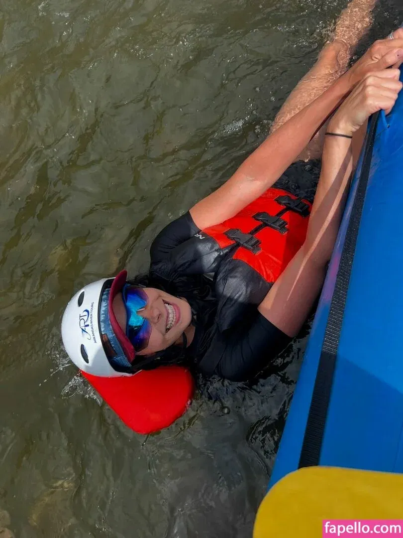 Morena Baccarin Onlyfans Photo Gallery 