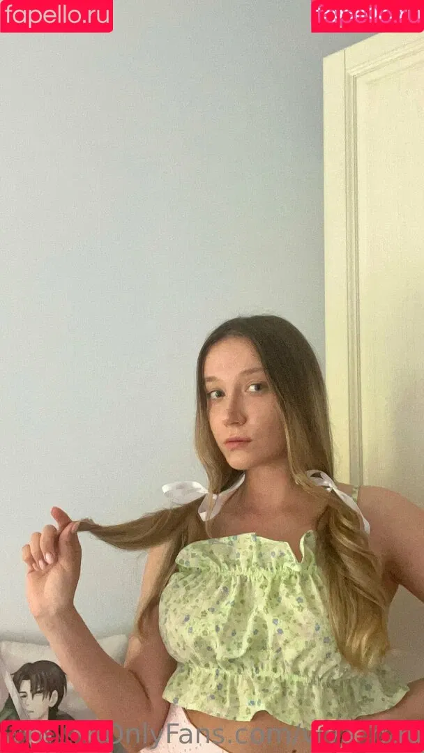 lilly_lil Onlyfans Photo Gallery 