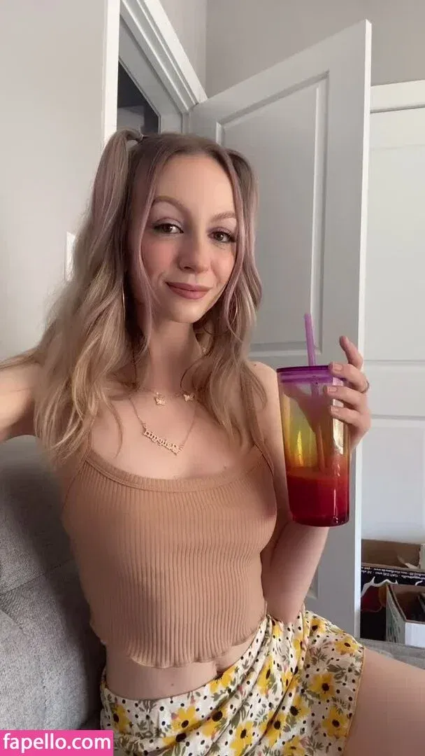 lilly_lil Onlyfans Photo Gallery 