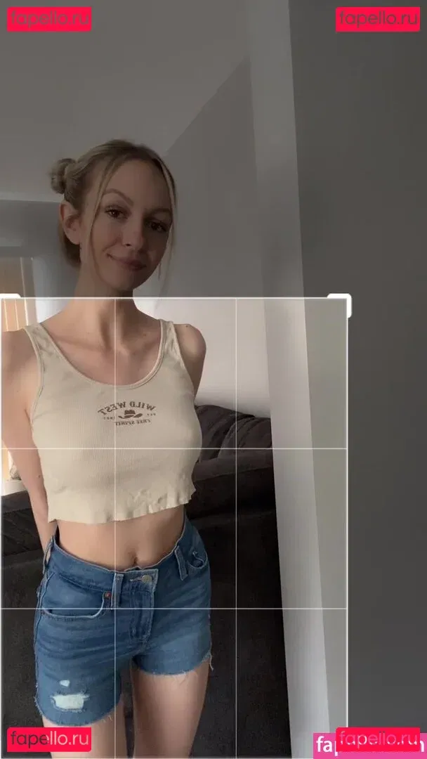 lilly_lil Onlyfans Photo Gallery 