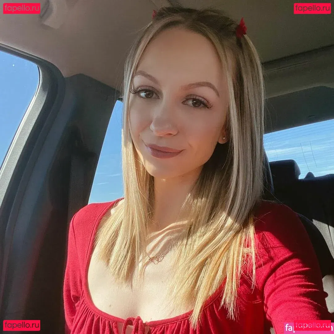 lilly_lil Onlyfans Photo Gallery 