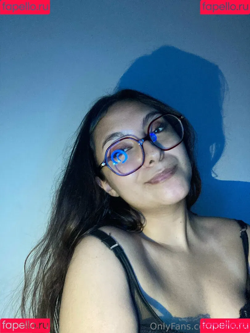 lilybest Onlyfans Photo Gallery 