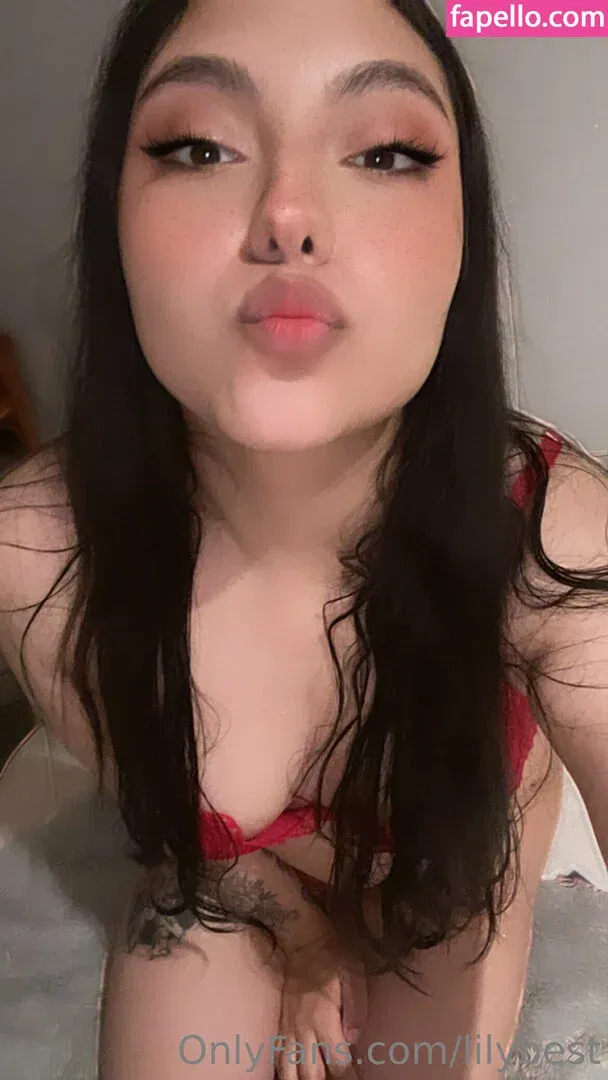 lilybest Onlyfans Photo Gallery 