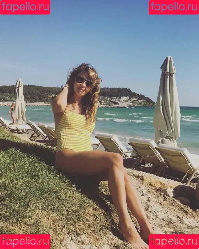 Samia Ghadie Onlyfans Photo Gallery 