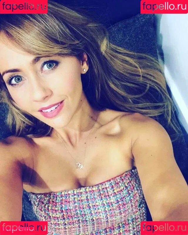 Samia Ghadie Onlyfans Photo Gallery 
