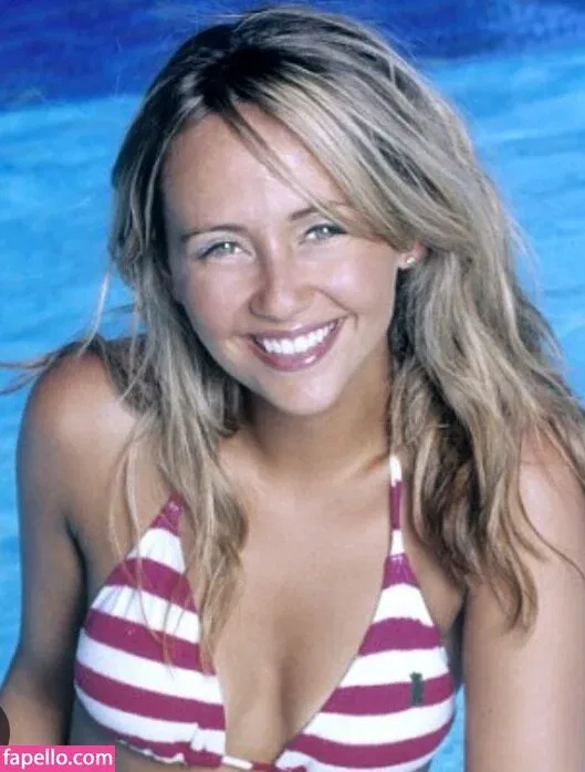 Samia Ghadie Onlyfans Photo Gallery 