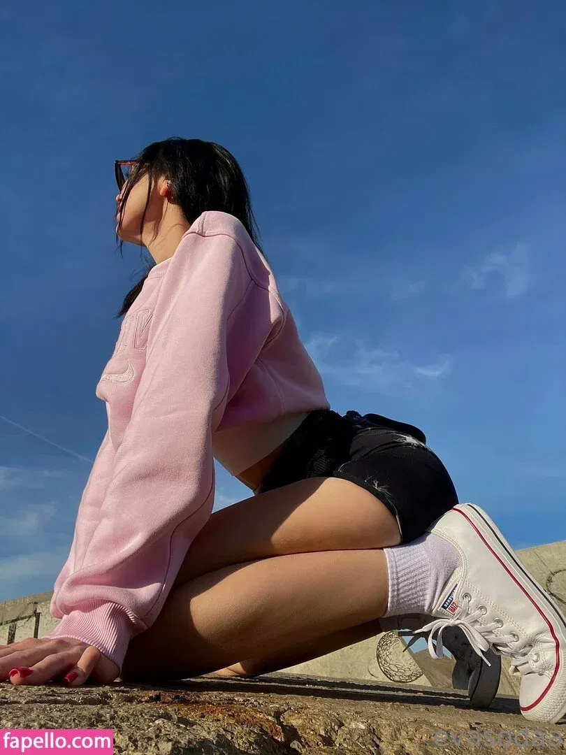 eva_croft Onlyfans Photo Gallery 