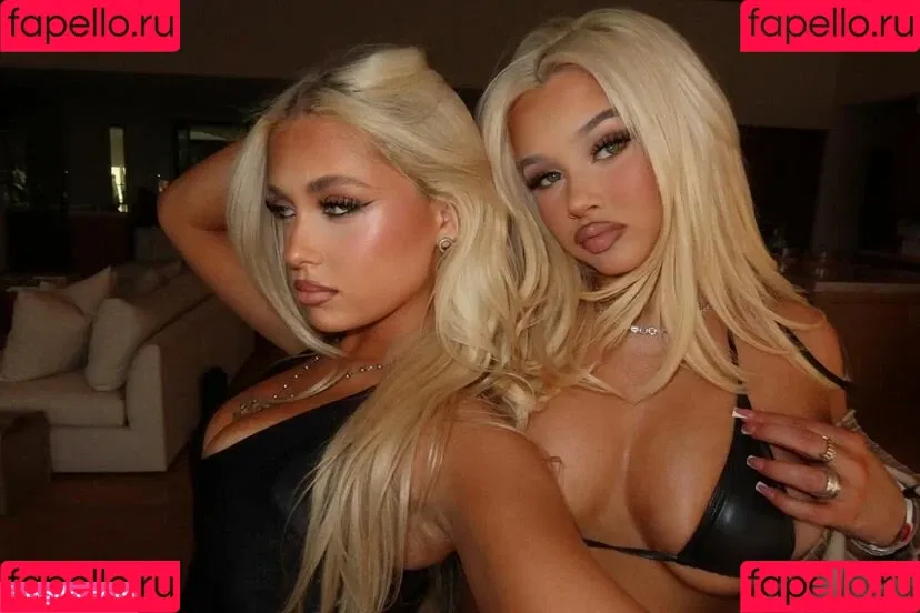 Alabama Barker Onlyfans Photo Gallery 