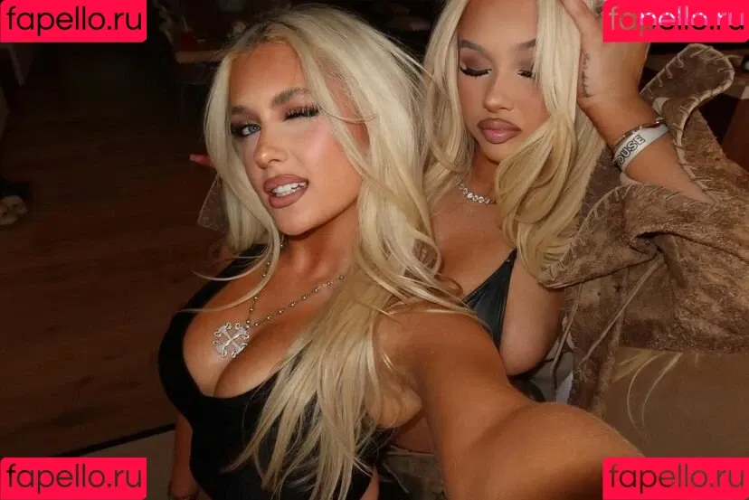 Alabama Barker Onlyfans Photo Gallery 