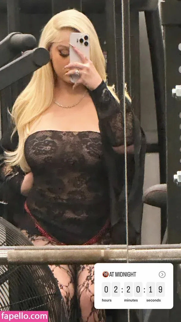 Alabama Barker Onlyfans Photo Gallery 