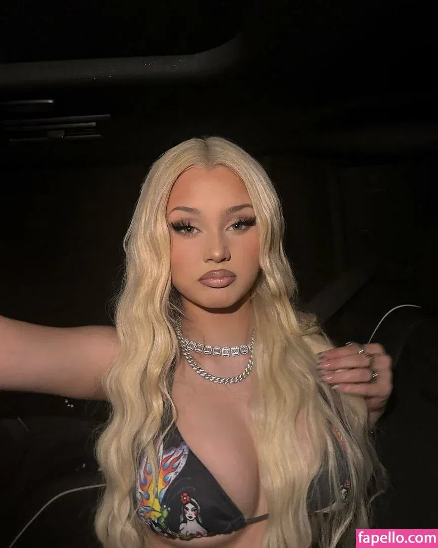 Alabama Barker Onlyfans Photo Gallery 