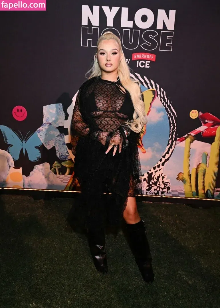 Alabama Barker Onlyfans Photo Gallery 