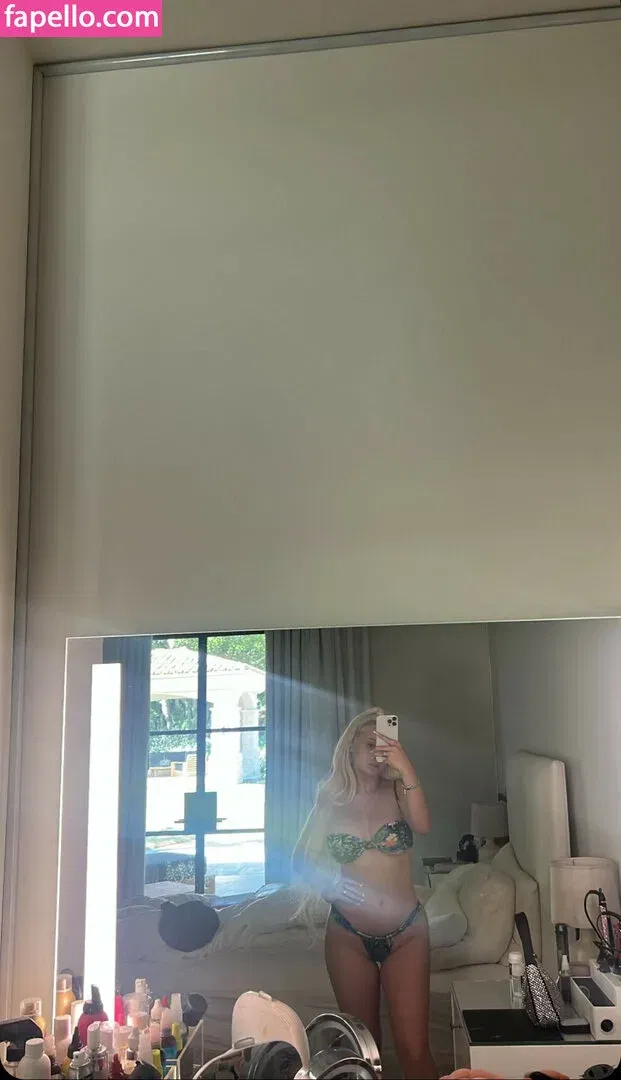 Alabama Barker Onlyfans Photo Gallery 