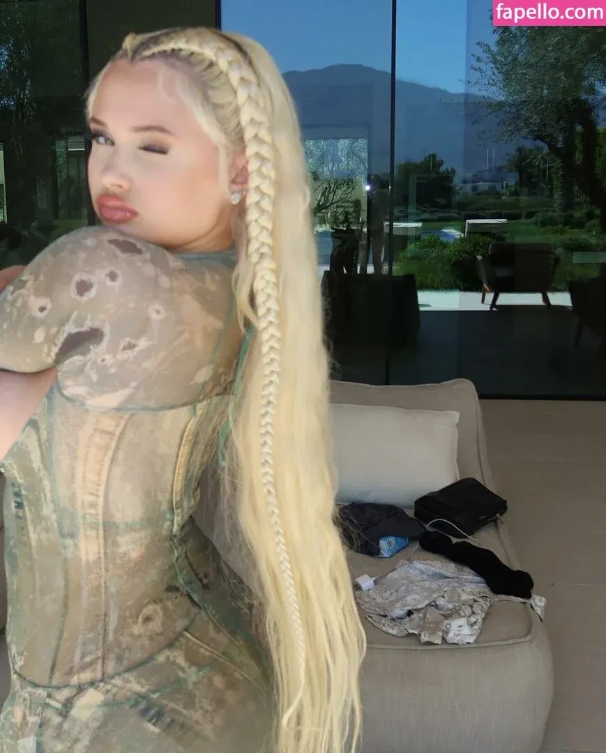 Alabama Barker Onlyfans Photo Gallery 