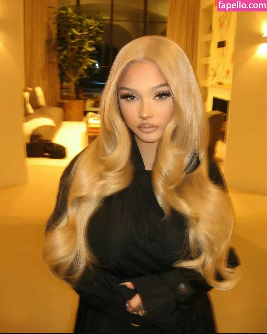 Alabama Barker Onlyfans Photo Gallery 